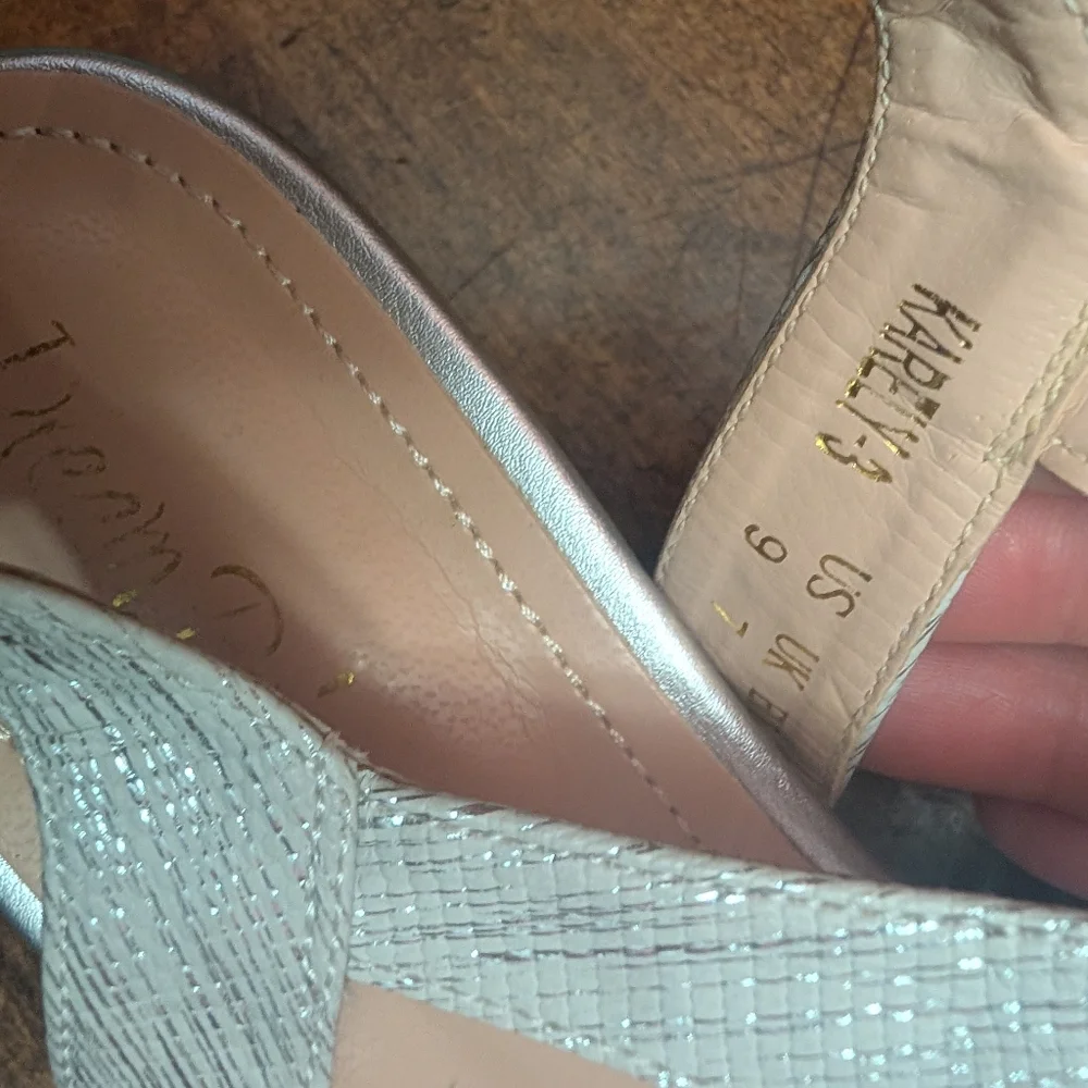 Dream Pairs Silver Rhinestone Sandals Size 9 - Picture 8 of 9